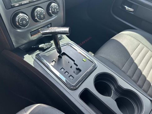 Used 2013 Dodge Challenger R/T RWD image 27