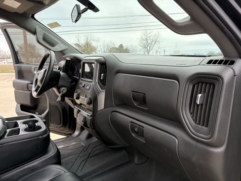 Used 2019 Chevrolet Silverado 1500 Custom Trail Boss w/ Custom Convenience Package image 14