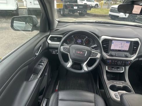 Used 2023 GMC Acadia SLT AWD/4WD image 27
