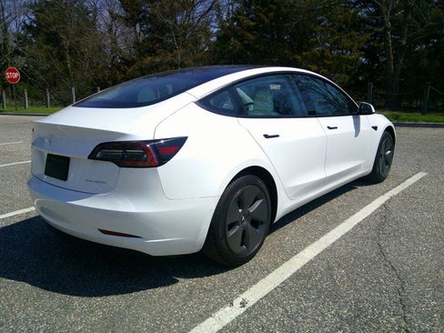 Used 2021 Tesla Model 3 Long Range AWD/4WD image 16