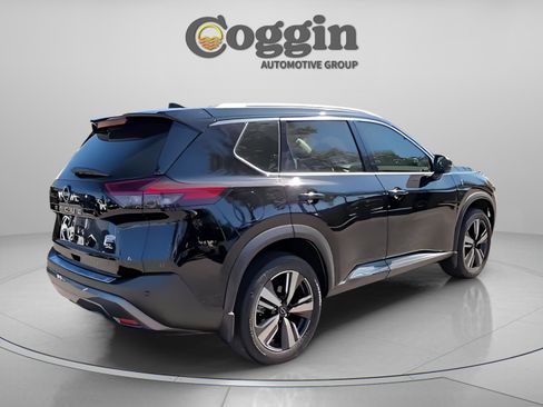 Used 2023 Nissan Rogue SL w/ SL Premium Package image 12