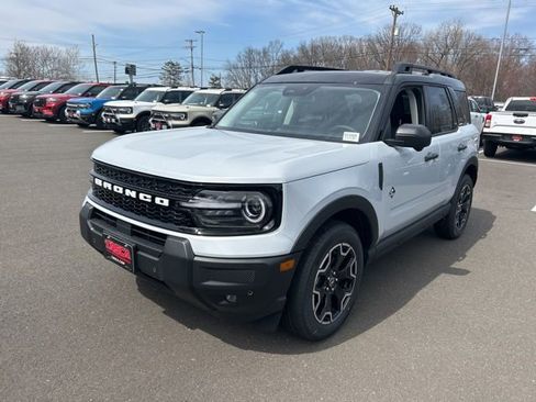 New 2026 Ford Bronco Sport Outer Banks w/ Outer Banks Tech Package+ AWD/4WD image 3