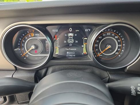 Used 2021 Jeep Wrangler Unlimited Sport AWD/4WD image 27
