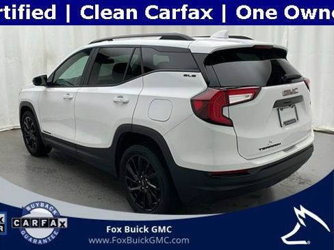 Used 2023 GMC Terrain SLE w/ Driver Convenience Package image 4