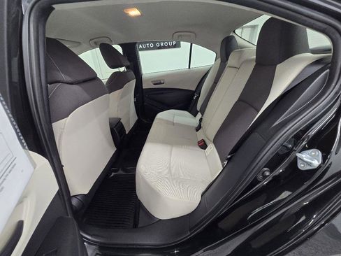 Used 2022 Toyota Corolla LE FWD image 14