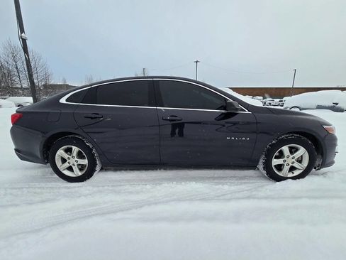 Used 2022 Chevrolet Malibu LS image 16