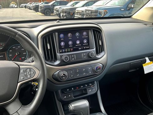 Used 2021 Chevrolet Colorado Z71 image 6