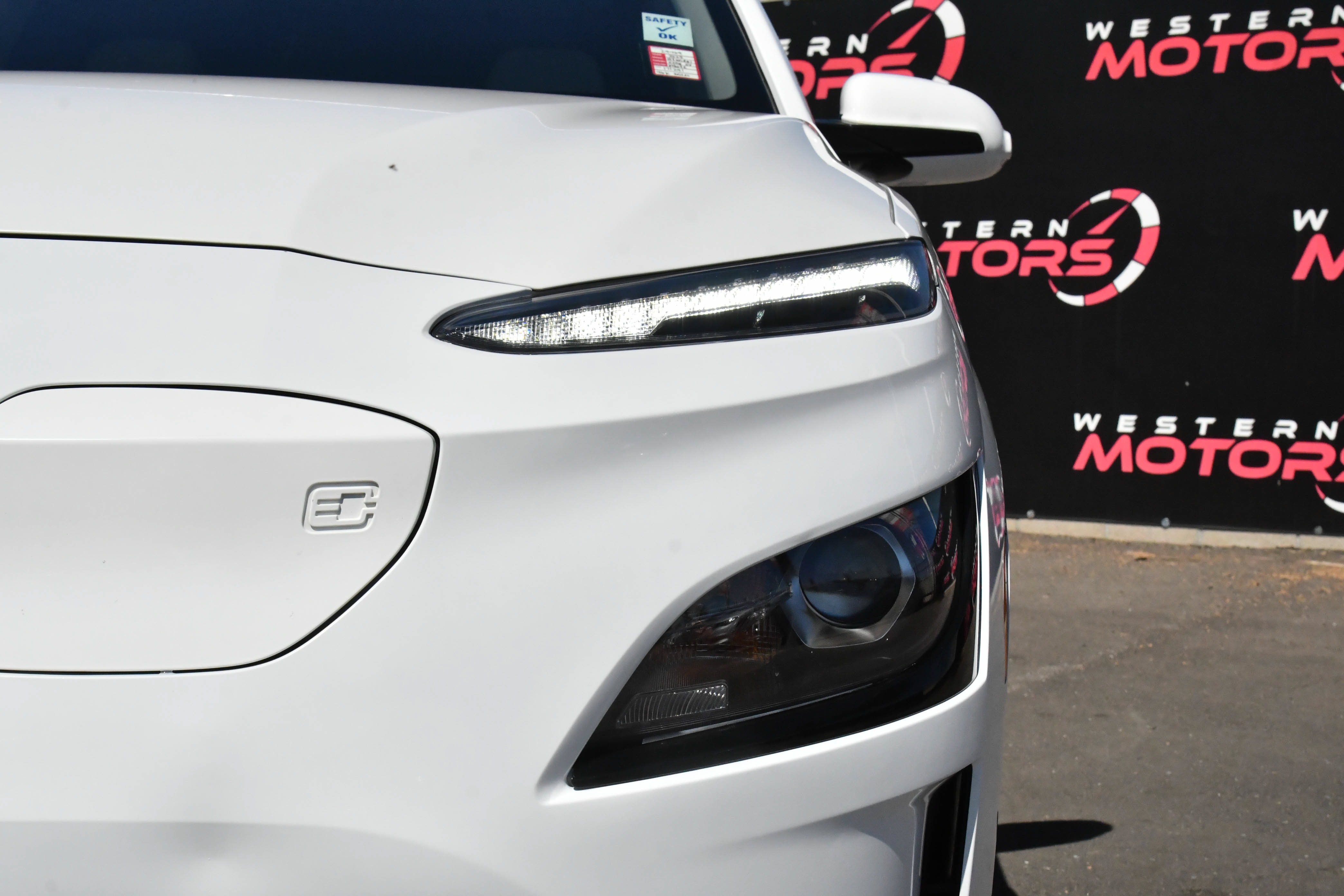 Used 2023 Hyundai Kona SEL w/ Cargo Package FWD image 11