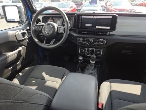 Used 2024 Jeep Wrangler Unlimited Sport AWD/4WD image 26