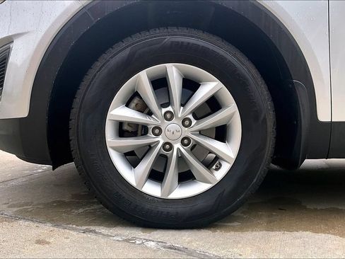 Used 2018 Kia Sorento L FWD image 11