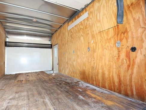 Used 2017 Ford E-450 and Econoline 450 Super Duty w/ Power Windows & Locks Group RWD image 10