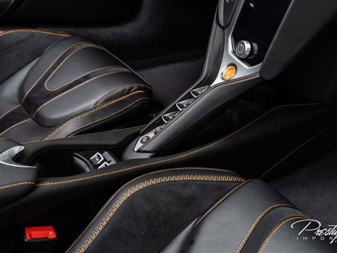 Used 2025 McLaren 750S Spider image 70