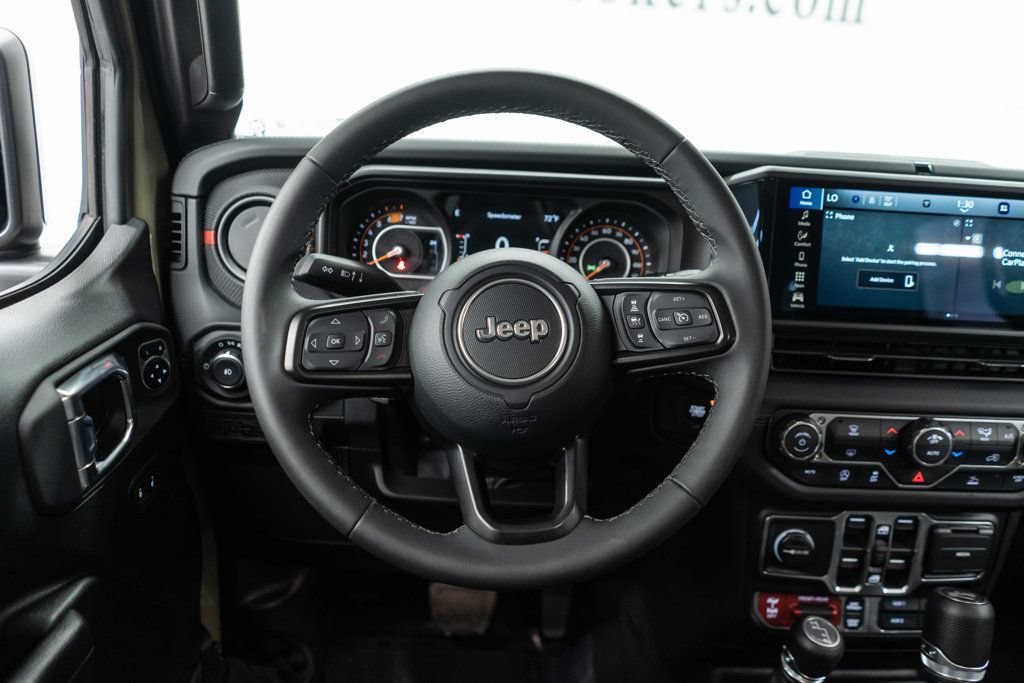 Used 2026 Jeep Wrangler Unlimited Rubicon AWD/4WD image 15