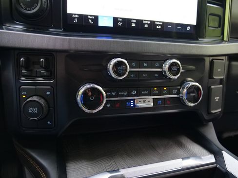 Used 2024 Ford F250 Platinum AWD/4WD image 13