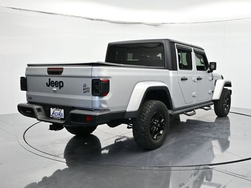 Used 2022 Jeep Gladiator Willys image 5