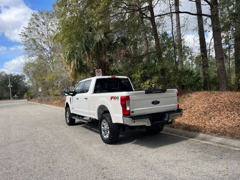 Used 2019 Ford F250 Lariat w/ Lariat Ultimate Package image 9