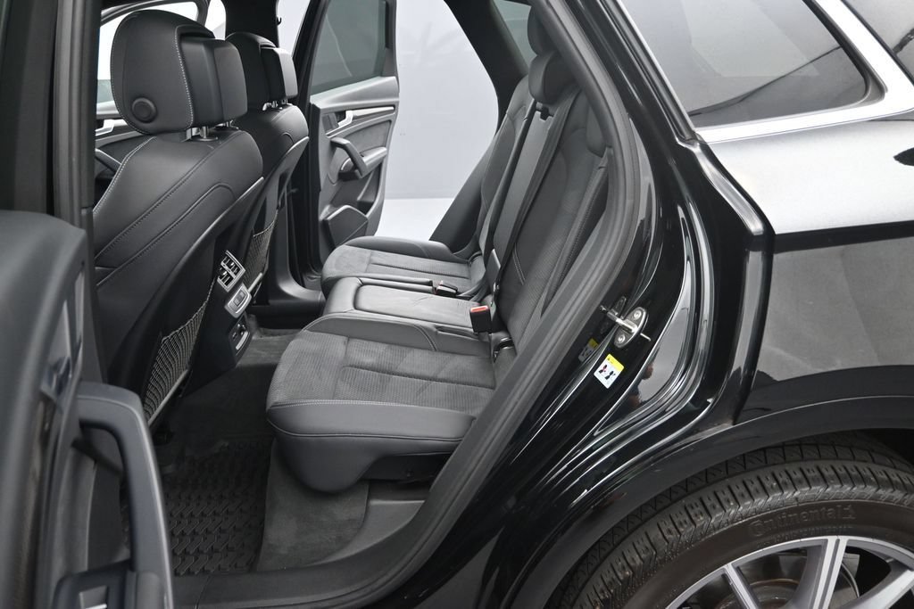 Used 2022 Audi SQ5 Premium Plus AWD/4WD image 25