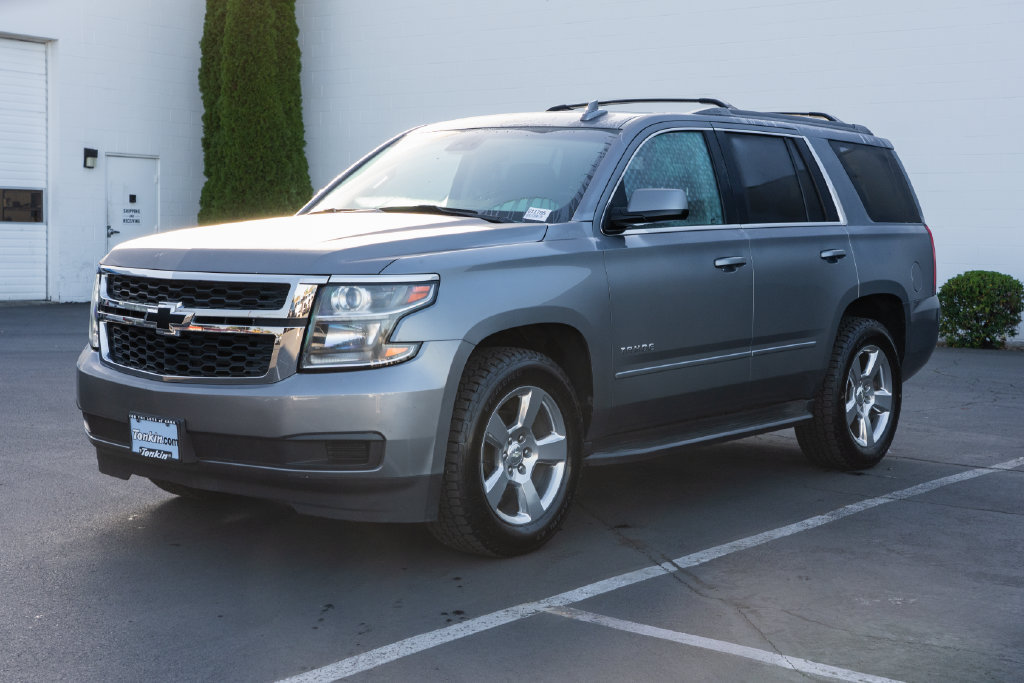 Used 2019 Chevrolet Tahoe LS w/ All-Season Package RWD image 3