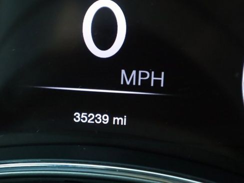 Used 2021 Jeep Grand Cherokee Limited image 37