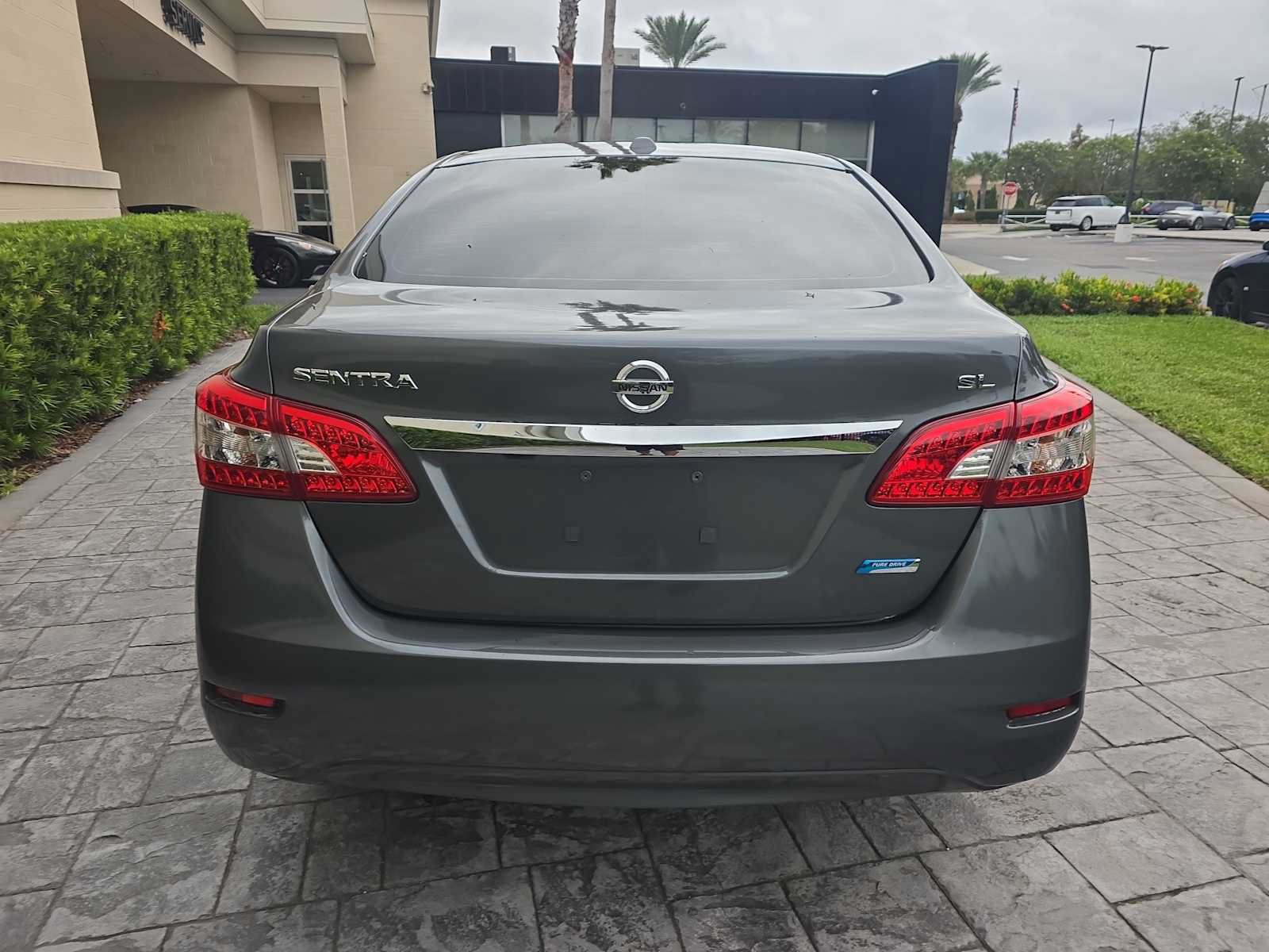 Used 2014 Nissan Sentra SL w/ Premium Package FWD image 5