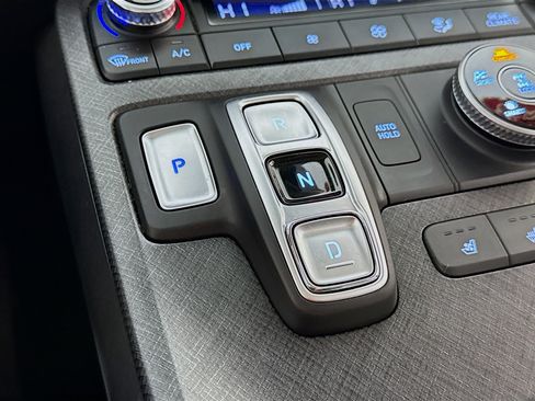 Used 2023 Hyundai Palisade Limited w/ Cargo Package image 21