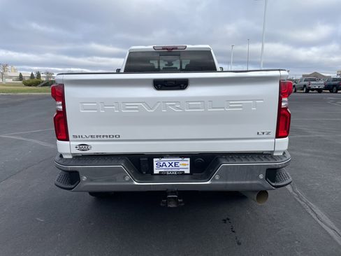 Used 2021 Chevrolet Silverado 3500 LTZ w/ LTZ Premium Package AWD/4WD image 4