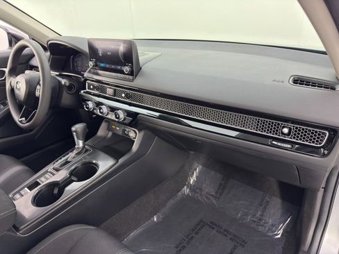Used 2024 Honda Civic LX image 13