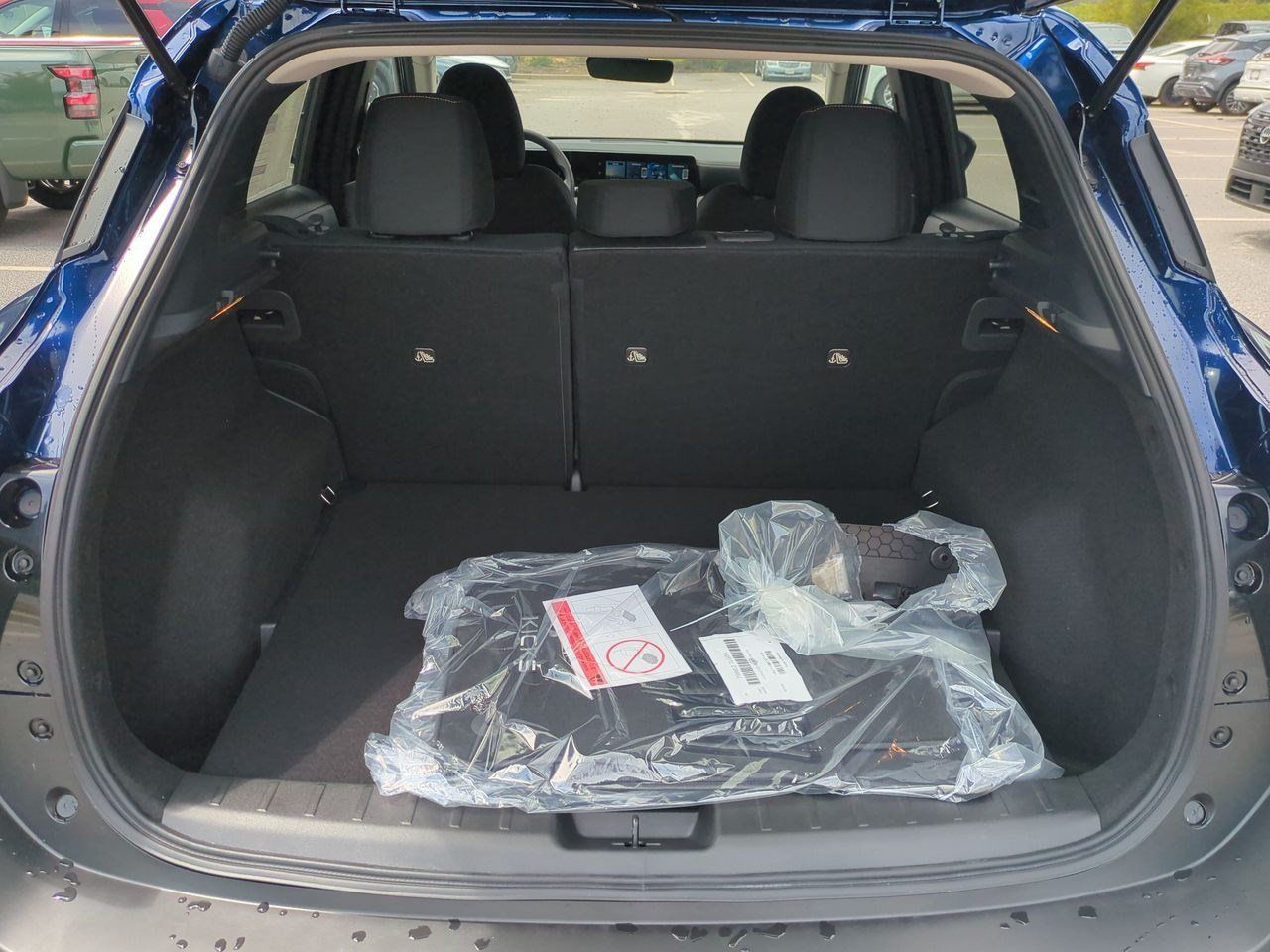 New 2026 Nissan Kicks SV w/ SV Premium Package FWD image 31