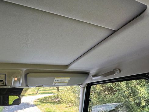 Used 2014 Mercedes-Benz G 550 image 38