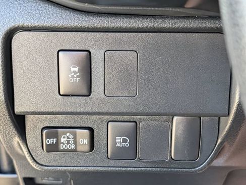 Used 2023 Toyota Tacoma SR AWD/4WD image 22