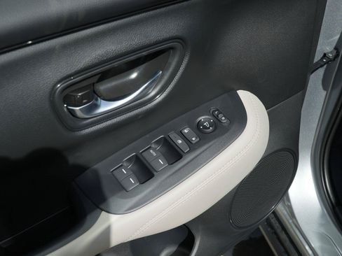 New 2027 Honda HR-V LX image 14