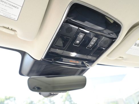 Used 2024 Land Rover Range Rover SE image 29