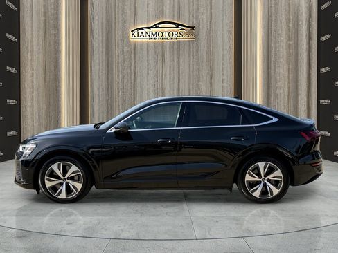 Used 2024 Audi Q8 e-tron Premium Plus w/ Premium Plus Package AWD/4WD image 4