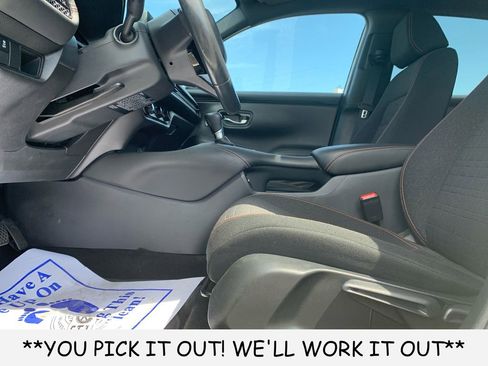 Used 2023 Honda HR-V Sport image 22