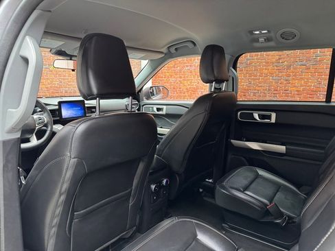 Certified 2023 Ford Explorer XLT w/ Equipment Group 202A image 24