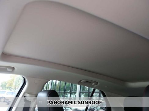 Used 2023 Buick Envision Essence w/ Sport Touring Package image 3