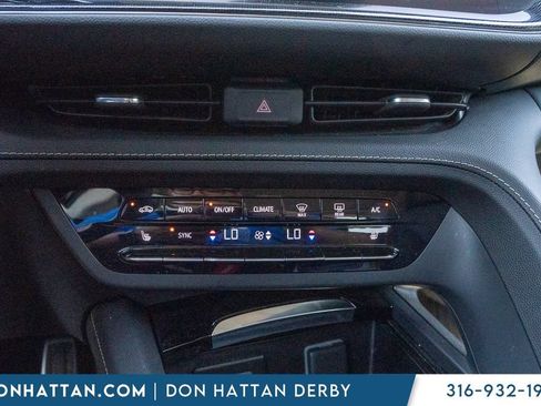 Used 2023 Buick Envision Essence w/ Sport Touring Package AWD/4WD image 9