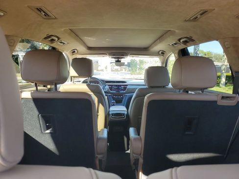 Used 2022 Cadillac XT6 Premium Luxury w/ Platinum Package image 25