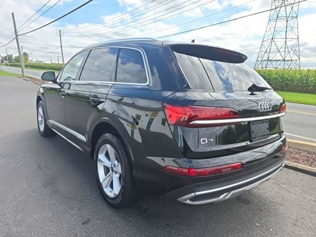 Used 2023 Audi Q7 2.0T Premium w/ Convenience Package AWD/4WD image 2
