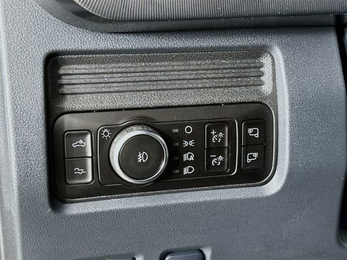 New 2026 Ford F450 Platinum w/ FX4 Off-Road Package image 10