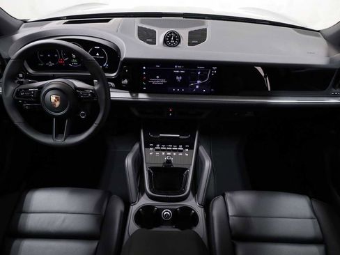 New 2026 Porsche Cayenne E-Hybrid AWD/4WD image 25