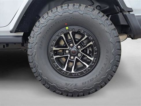 New 2026 Jeep Wrangler Unlimited Rubicon AWD/4WD image 9