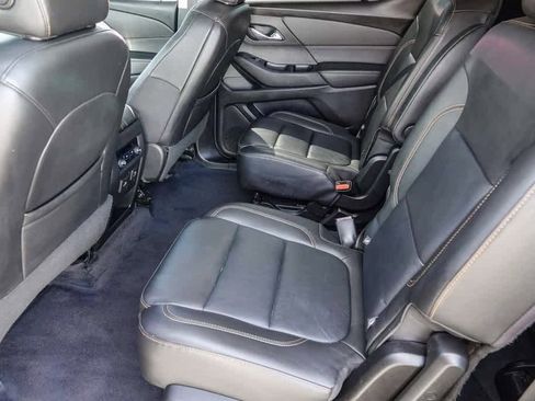 Used 2020 Chevrolet Traverse RS w/ LPO, Cargo Package image 17