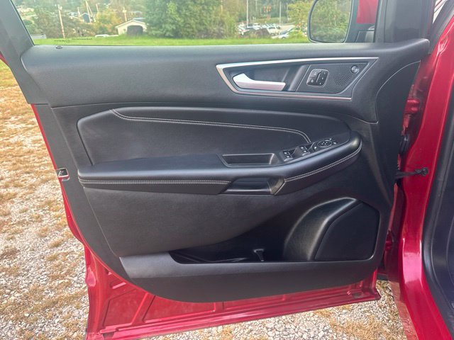 Used 2024 Ford Edge Titanium AWD/4WD image 13
