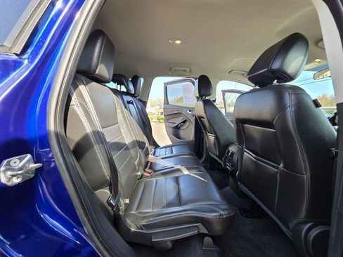 Used 2015 Ford Escape SE w/ Equipment Group 201A AWD/4WD image 16