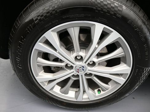 Used 2023 Buick Envision Preferred image 43