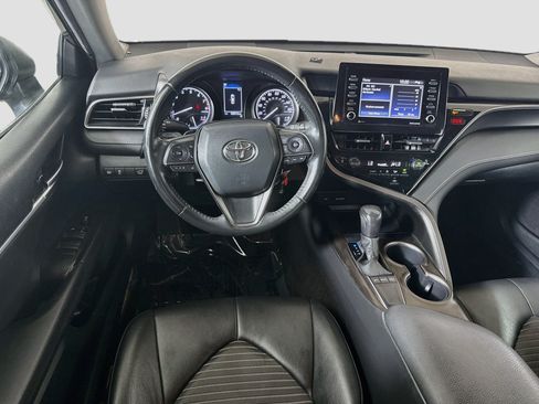 Used 2022 Toyota Camry SE FWD image 17