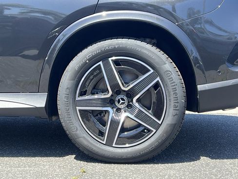 New 2025 Mercedes-Benz GLC 350e 4MATIC image 17