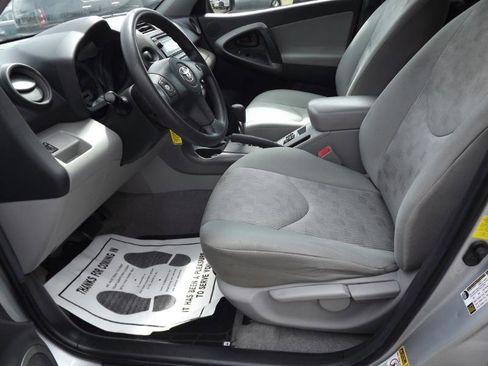 Used 2012 Toyota RAV4 FWD w/ Value Pkg image 10