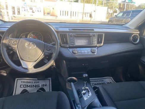 Used 2015 Toyota RAV4 XLE AWD/4WD image 19